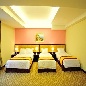 Hallmark Crown 4*
